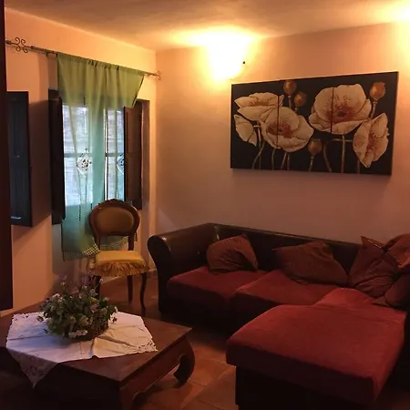 Villa Di Chiesa B&B-2